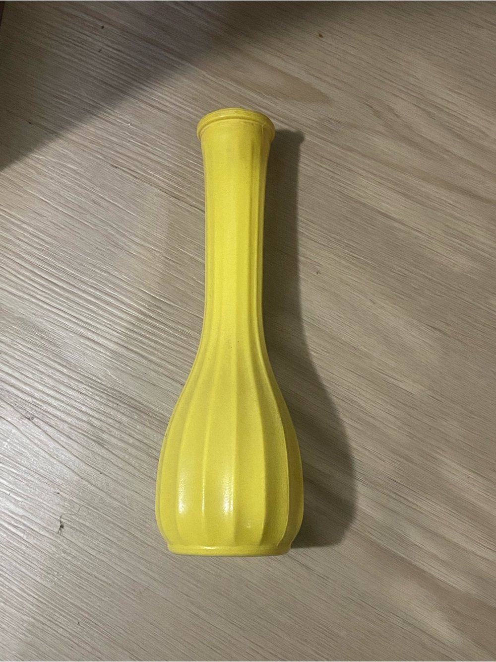 #5- C. L. G. CO. Yellow Ribbed Tapered MILK GLASS Bud Vase VINTAGE